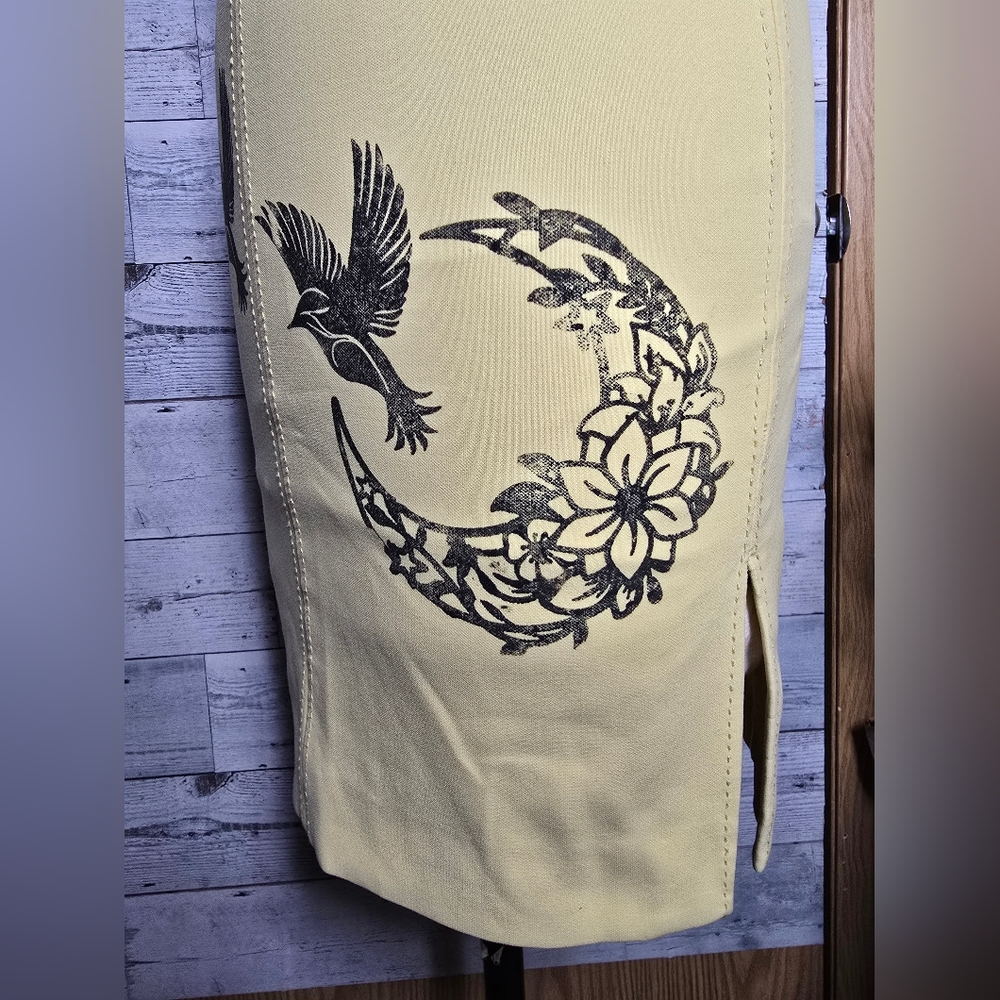 Elizabeth and James Imogen Yellow Dress with Hummingbird Print - Picture 5 of 12